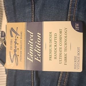 Seven Jeans size 18W NWT